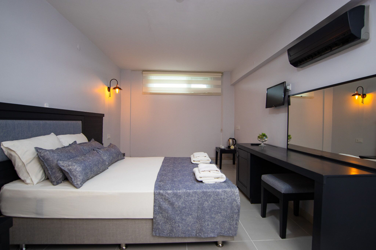 Bedroom 2, Le Marin, Merkez
