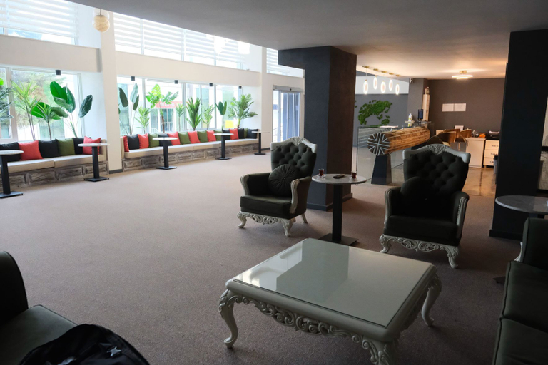 Others 3, Karat Ayseli Otel, Merkez