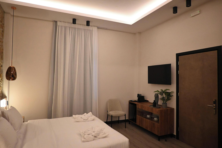 Room 5, Apon City Residence, Crete