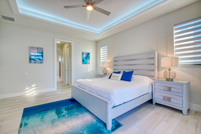 Interior 4, Villa Florida Palms, Lee