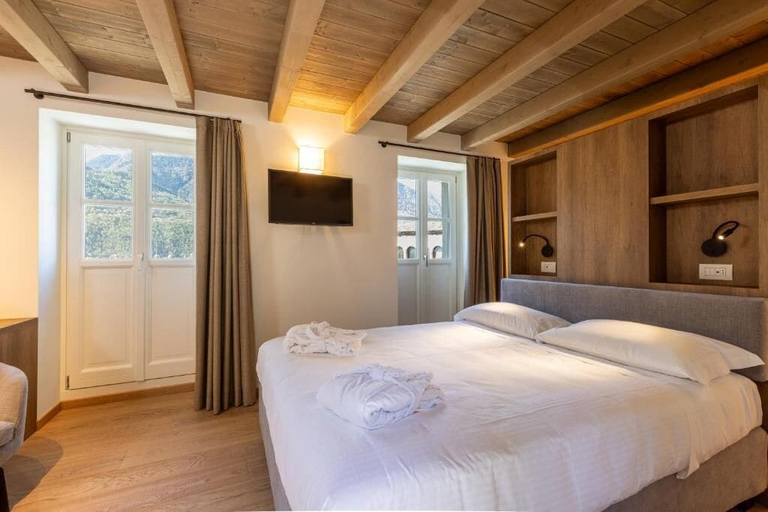 Room 2, Residenza Sassella, Sondrio