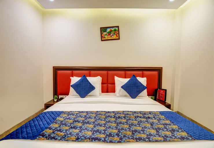 Room 2, Blu Sapphire Inn Airport Aerocity Hotel, Delhi