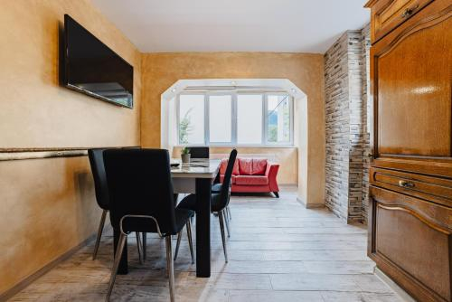 Others 5, Noua Oasis BNB with PARKING, Brasov
