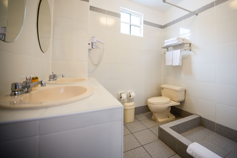 Bathroom 3, Raymi Hotel, Cusco