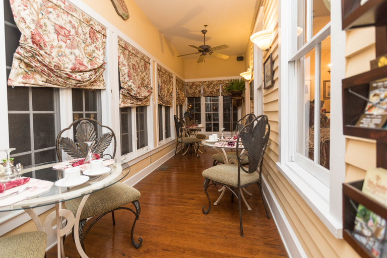 Others 5, Carriage Way Centennial, Saint Johns