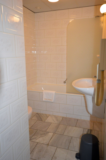 Bathroom 4, Atlas Hotel Holiday, Spijkenisse