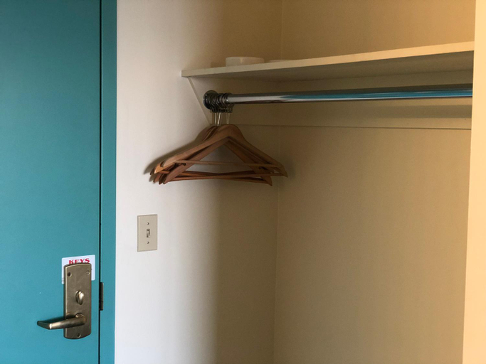 Others 5, Westwind Motor Inn Hotel, Division No. 11