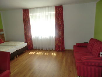 Others 5, Hotel Pension Haydn, München