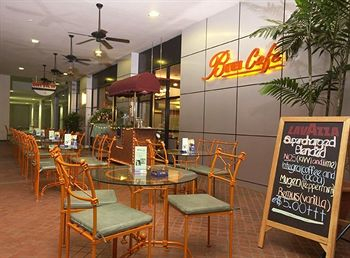 Others 5, Oakwood Bencoolen Singapore, Singapore