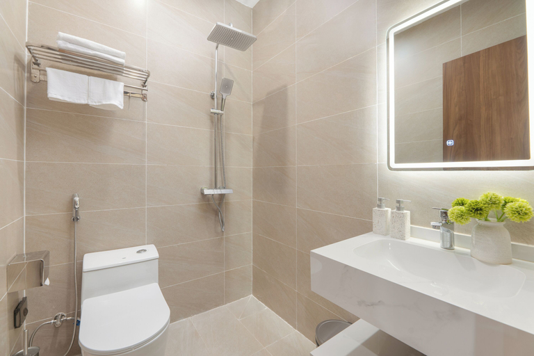 Bathroom 4, Fuji Hotel And Apartment Hoan Kiem, Hoàn Kiếm