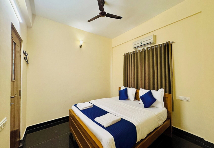 Room 2, Hotel SK Temple View, Tiruvannamalai