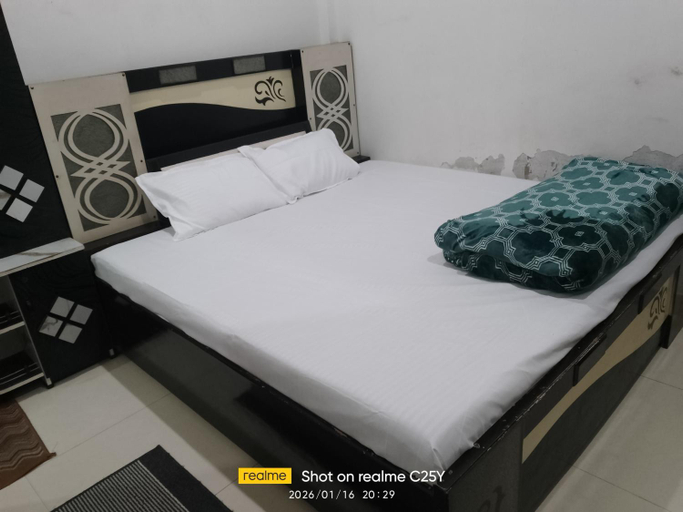 Bedroom 4, Radha Rani homestay, Mathura