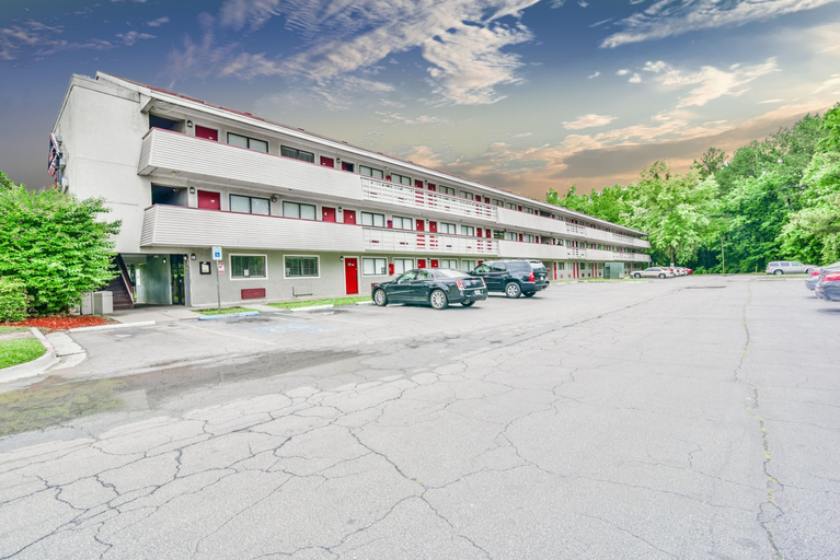Exterior & Views, Economy Hotel Atlanta, Fulton