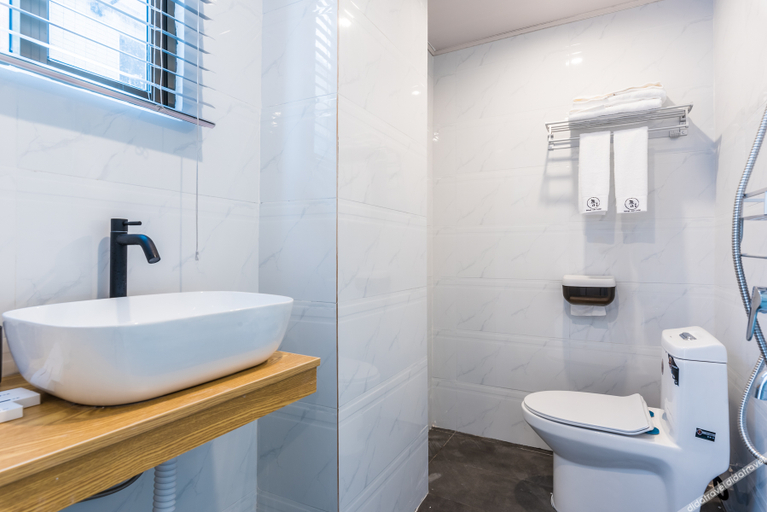 Bathroom, Haikou Yuansong Ruosu Design Hotel, Haikou