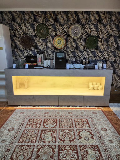 Others 5, Hotel Dehlavi, Rudaki