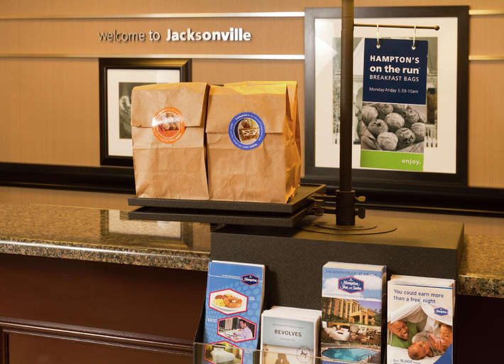 Public Area 2, Hampton Inn Suites Jacksonville Airport, Duval