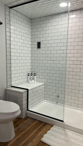 Bathroom 3, The Factory, Dutchess