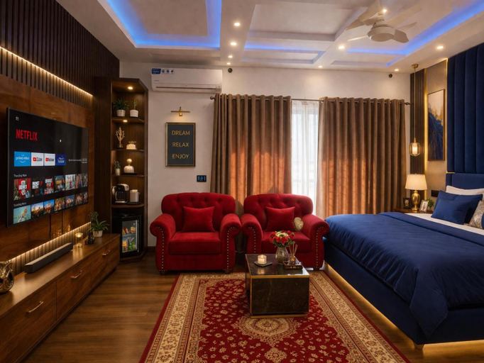 5, Tashreefaat Guest house, Islamabad