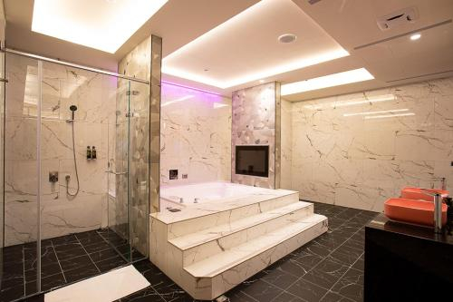 Other 4, I Will Motel, Hsinchu County