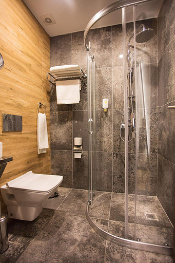 Bathroom 4, Long Stay Istanbul Hotel, Beyoğlu