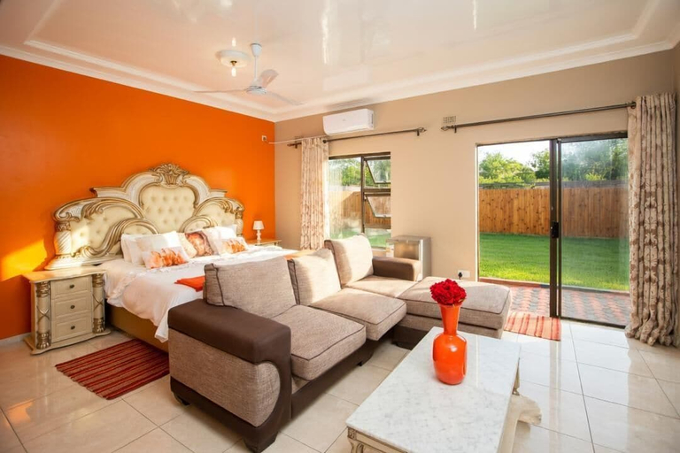 Room 3, Sweet Haven Holiday Lodge, Hwange