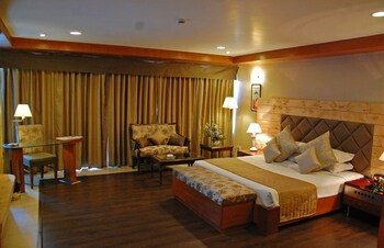 Others 5, Hotel Shivalikview, Chandigarh