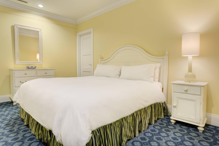 Others 3, Inn at Bay Harbor, Emmet