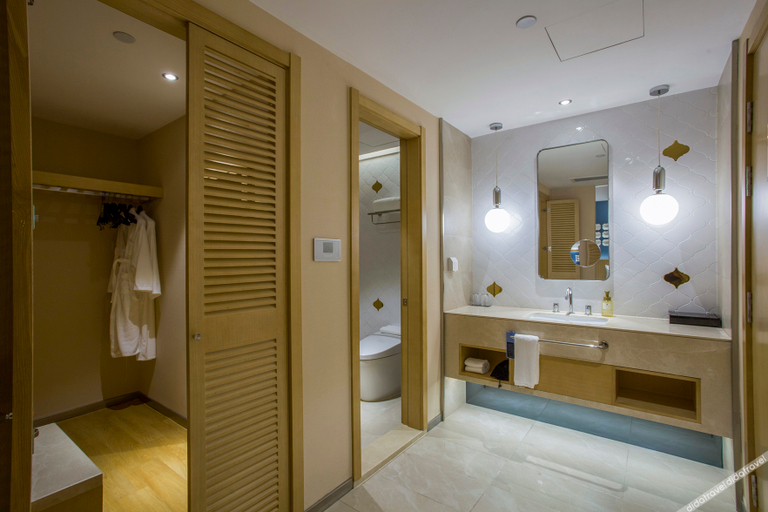 Bathroom 3, Crystal Orange Hotel Nanjing Xuanwu Lake, Nanjing