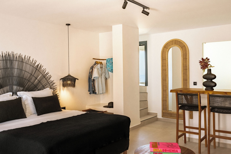 Bedroom 5, Anemos Imerovigli Suites, South Aegean