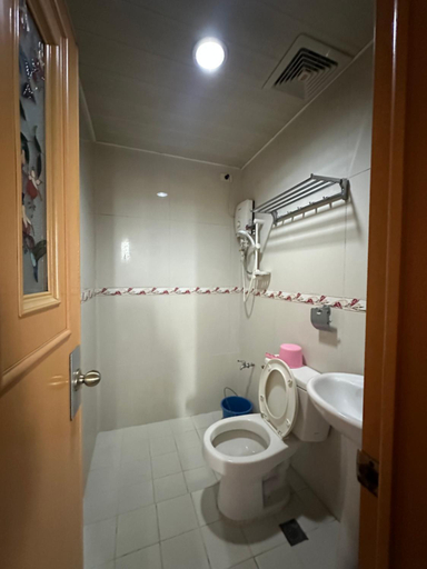 Bathroom, Hotel 45 Extension, Baguio City