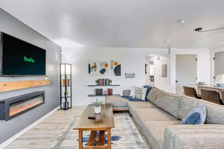 Others 5, Comfortable 2BR Apt Near Capitol Hill & SLC, Salt Lake