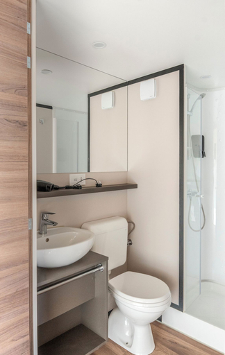 Bathroom 2, T-Rex Glamping, Dubai Parks and Resorts, Dubai