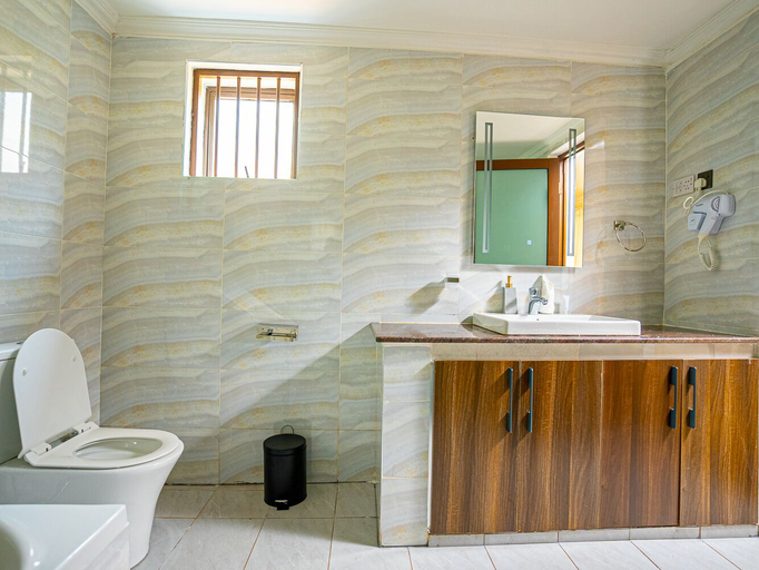 Bathroom 5, LIGHT VILLAS GIGIRI, Westlands