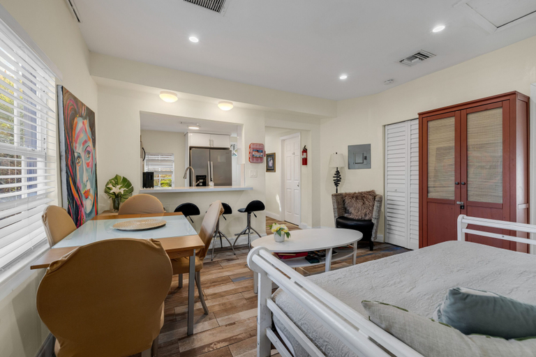 Dining, Central Art Hub with Free Parking, Miami-Dade