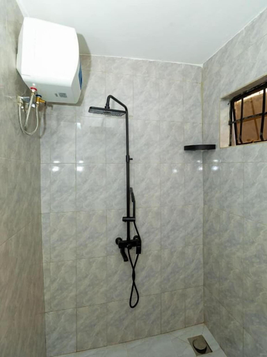 Bathroom 5, msafiri haven, Moshi Urban