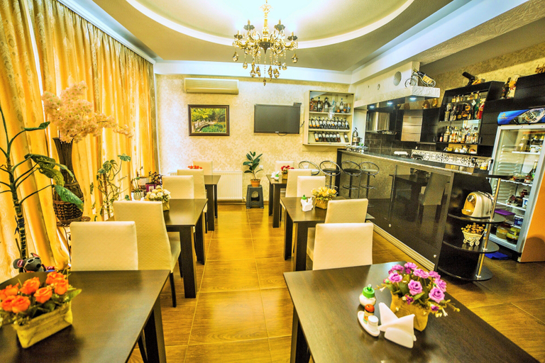 Food & Drinks 4, Qeroli old town, Tbilisi