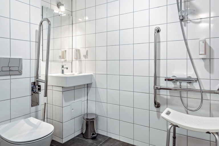 Bathroom 3, Augustus Hotel Bernkastel-Kues, Bernkastel-Wittlich