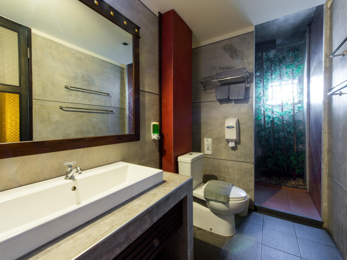 Bathroom 5, Pak Ping Ing Tang Boutique Hotel, Muang Nonthaburi