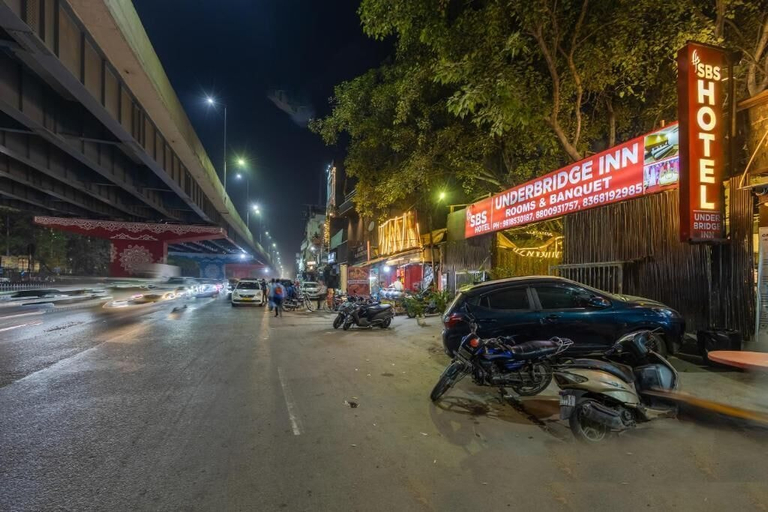 Parking, SBS Hotel Underbridge, Delhi
