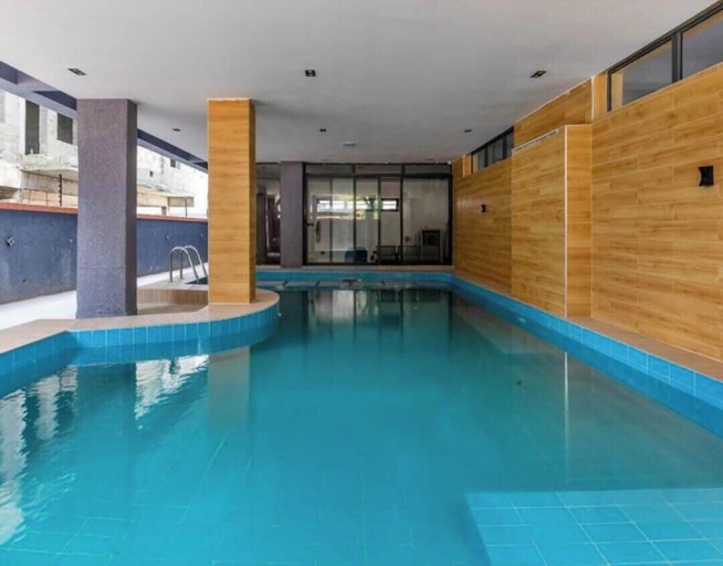 Pool 3, Opulence Reality Stays, Surulere