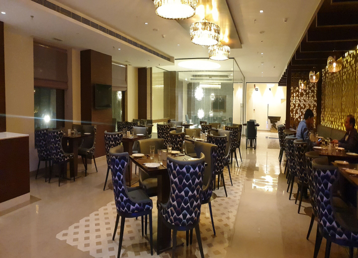 Food & Drinks 5, Geeta Sarovar Portico Panipat, Panipat