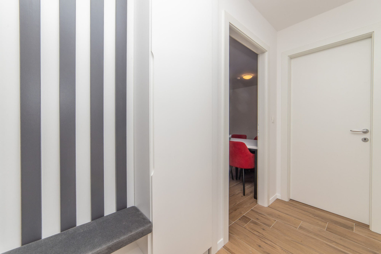 Room 4, Altiora Prestige Residence 304, Gradac