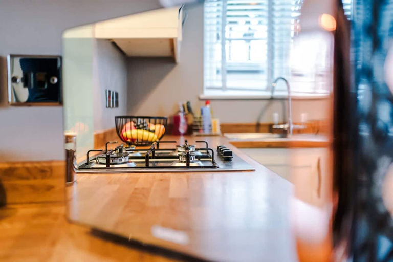 Room 4, Stunning Home Amazing Location Great For Groups, Cheshire West and Chester