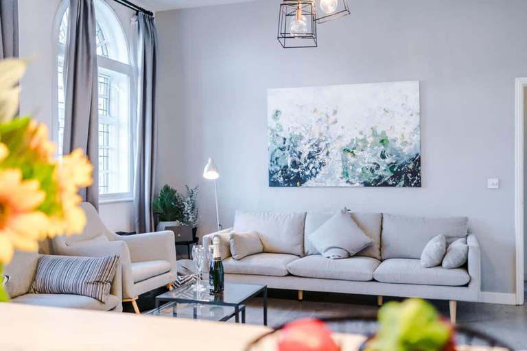 Room 4, New Stylish City-centre Flat w Parking Sleeps 4, Birmingham