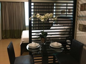Others 3, Avant Serviced Suites, Taguig