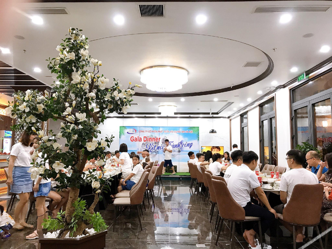 Food & Drinks 4, Sunland Halong Hotel and Restaurant, Hạ Long