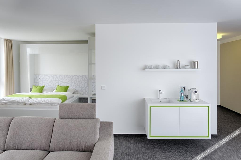 Others 5, Mara Hotel, Ilm-Kreis