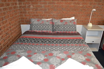 Others 2, WHALERS REST MOTOR INN, Glenelg - Portland