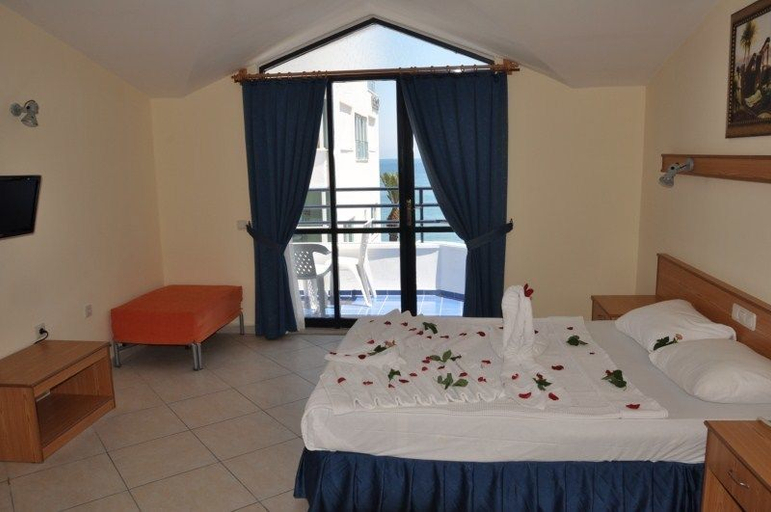 Bedroom 3, Miranda Moral Beach Hotel, Kemer
