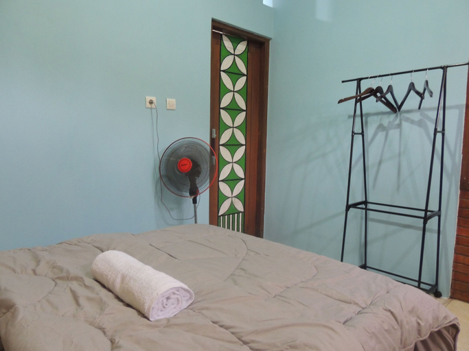 Bedroom 2, Penginapan Wardi Syariah Borobudur by Ndalem Beong, Magelang